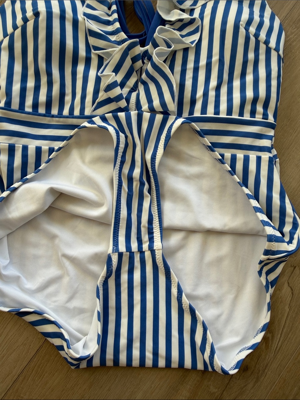 Cupshe Women's Ruffled One-Piece Swimsuit - Picture 3 of 5